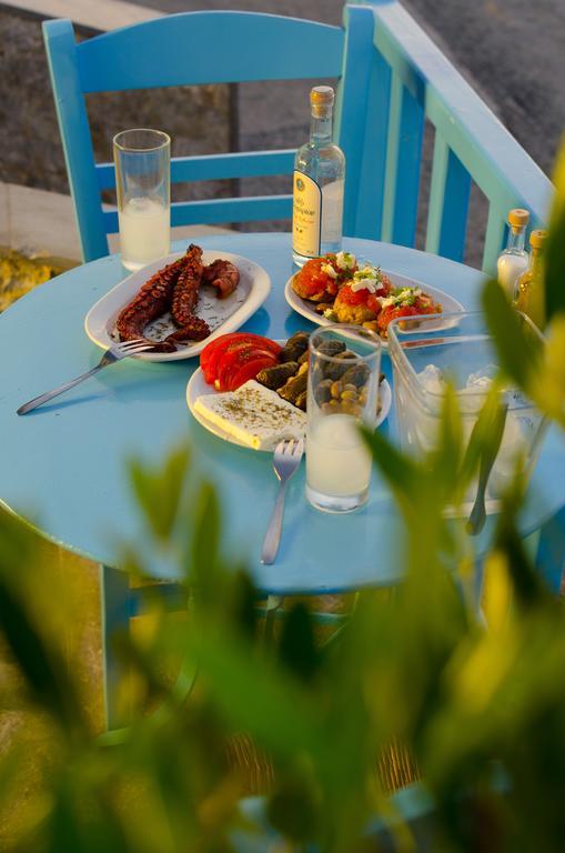 Socrates Apartmens & Restaurant Милатос Екстериор снимка