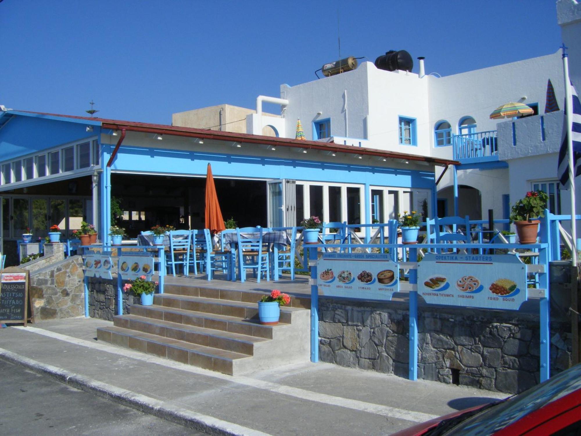 Socrates Apartmens & Restaurant Милатос Екстериор снимка