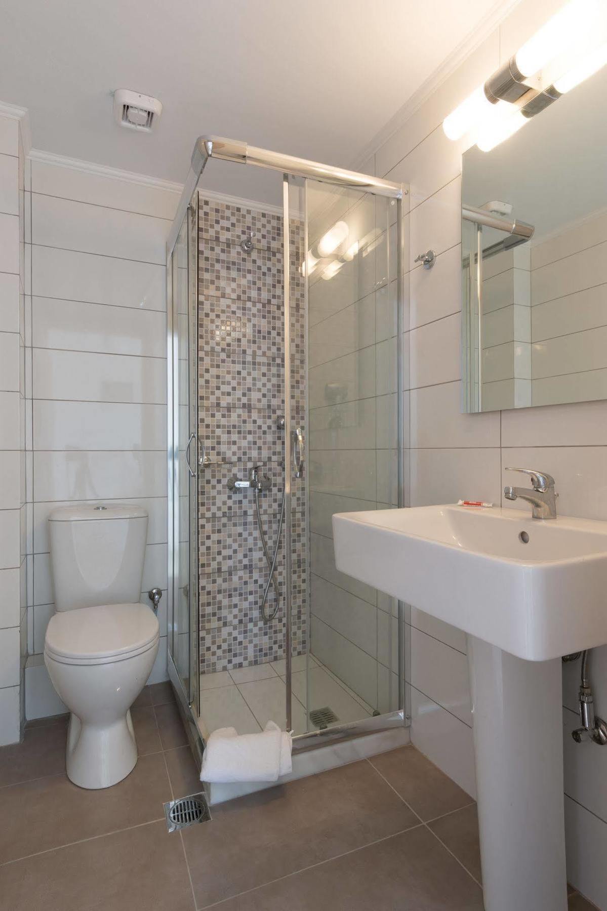 Socrates Apartmens & Restaurant Милатос Екстериор снимка