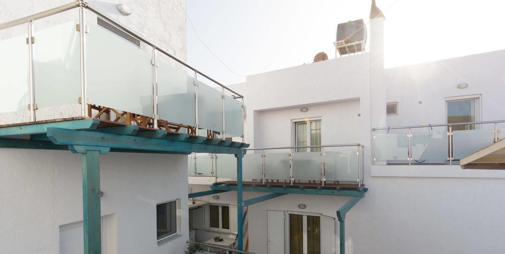Socrates Apartmens & Restaurant Милатос Екстериор снимка